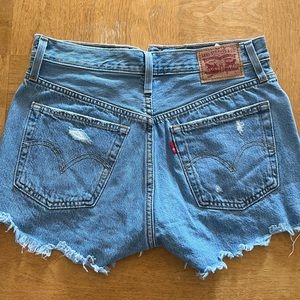 501 Levin Shorts ripped